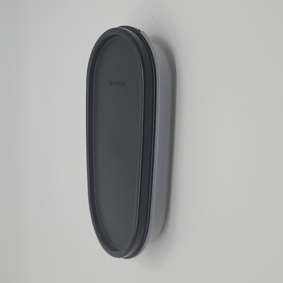 Tupperware 1/2 oval New - Picture 2 of 7